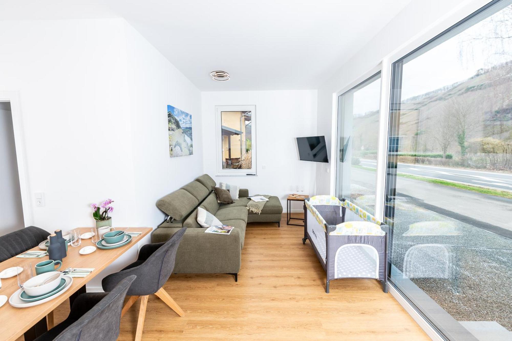 Apartment Weingut Dr Hermann I Erden Exteriör bild